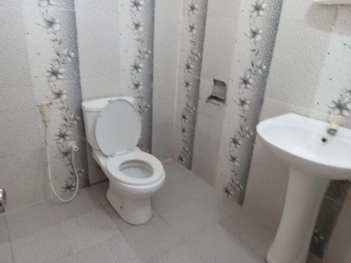 Vibushan Guest House 닐라벨리 외부 사진