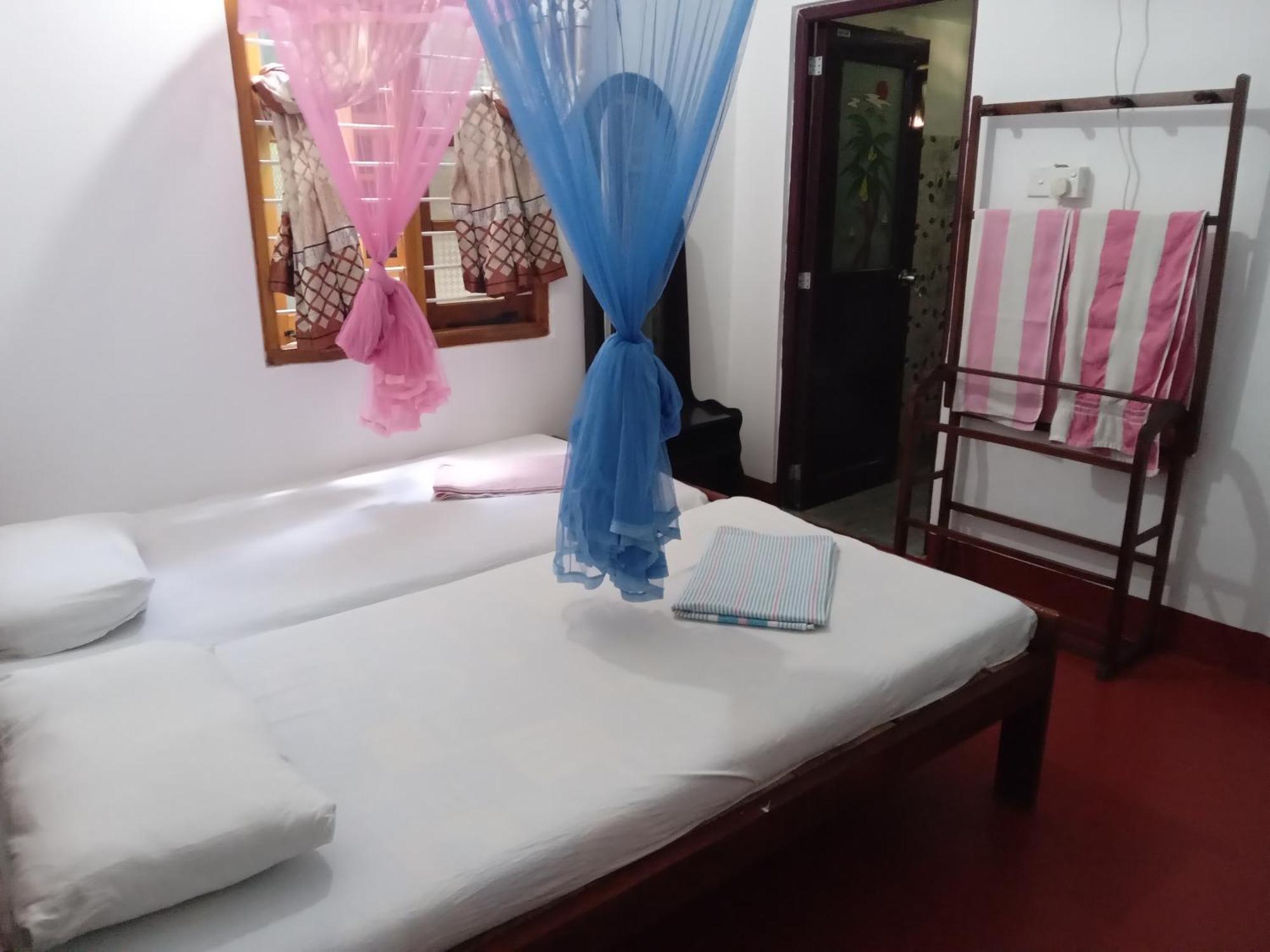 Vibushan Guest House 닐라벨리 외부 사진