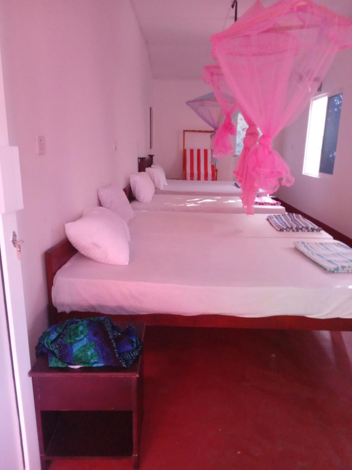 Vibushan Guest House 닐라벨리 외부 사진
