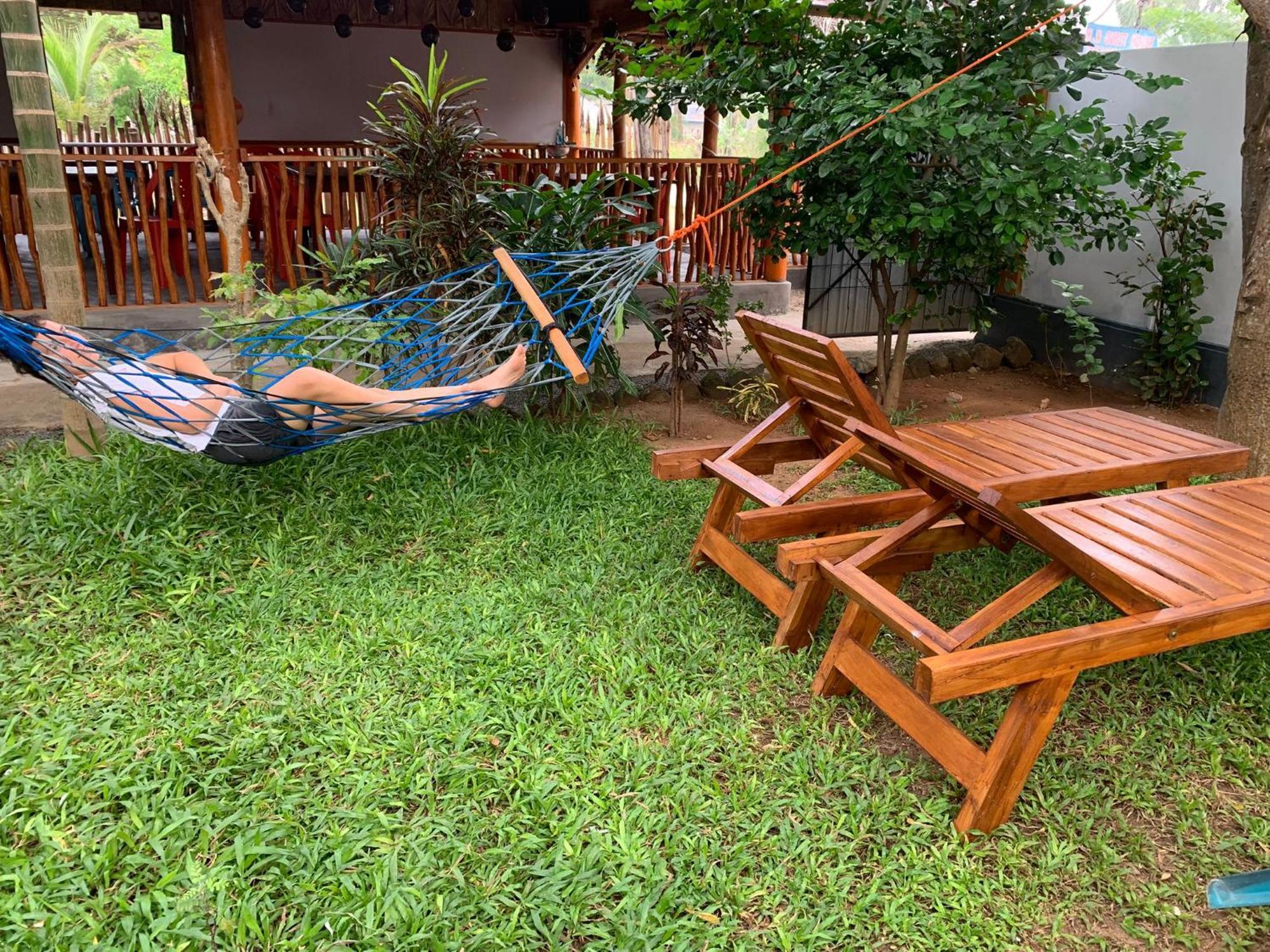 Vibushan Guest House 닐라벨리 외부 사진
