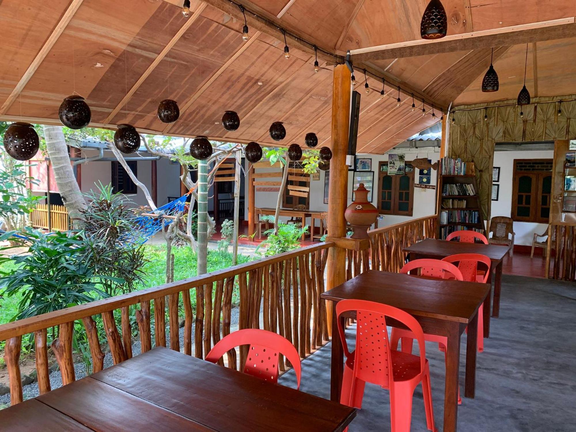 Vibushan Guest House 닐라벨리 외부 사진